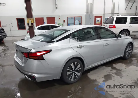 2020 Nissan Altima Sv Intelligent Awd z USA, uszkodzony, nr VIN 1N4BL4DW0LC168106